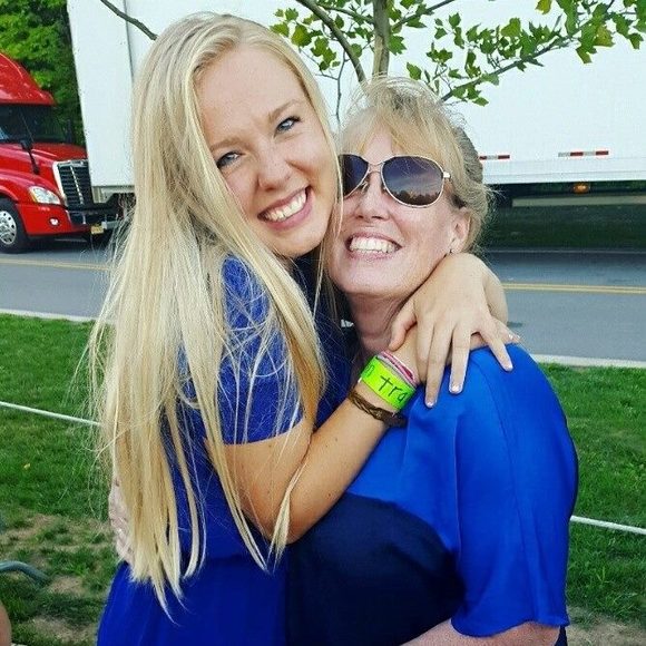 Meet your Posher, Billi - Picture 1 of 1